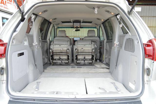 Used 2004 Toyota Sienna XLE Limited w/ Limited Pkg 5 FWD image 42