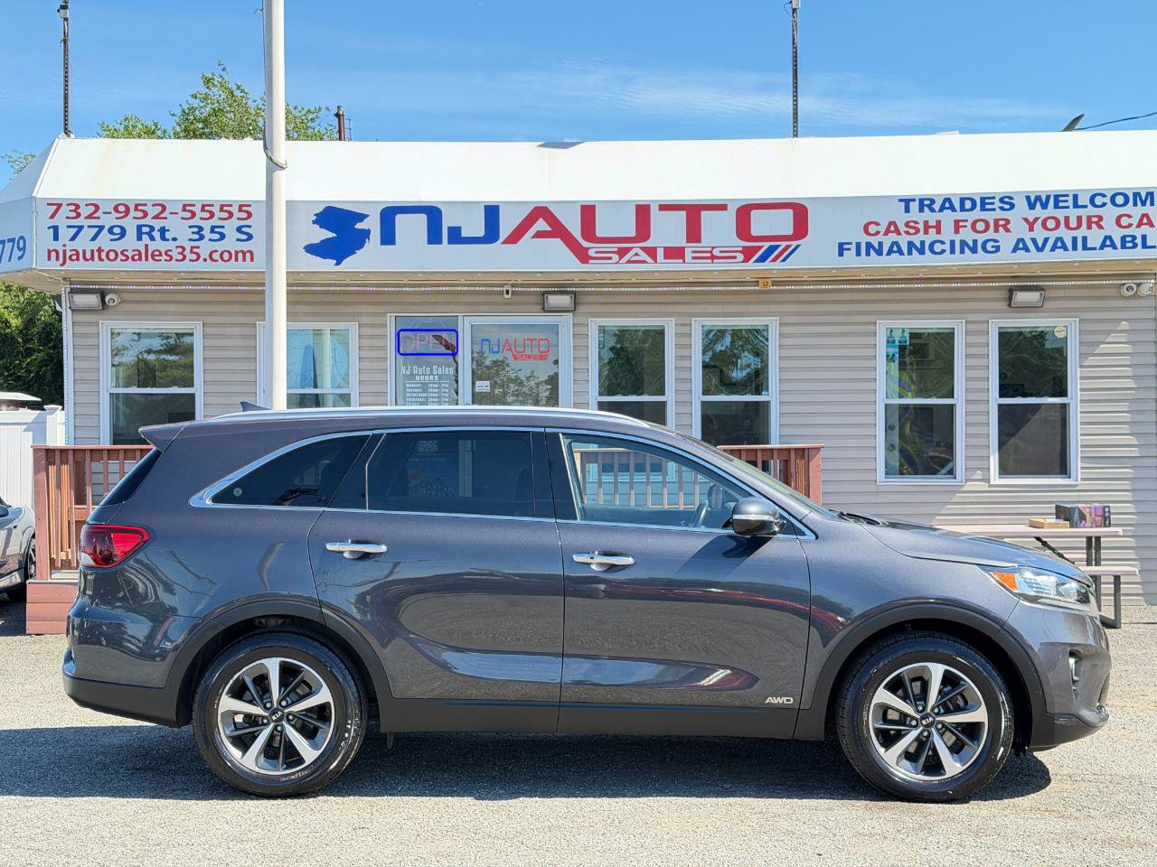Used 2019 Kia Sorento EX AWD/4WD image 3