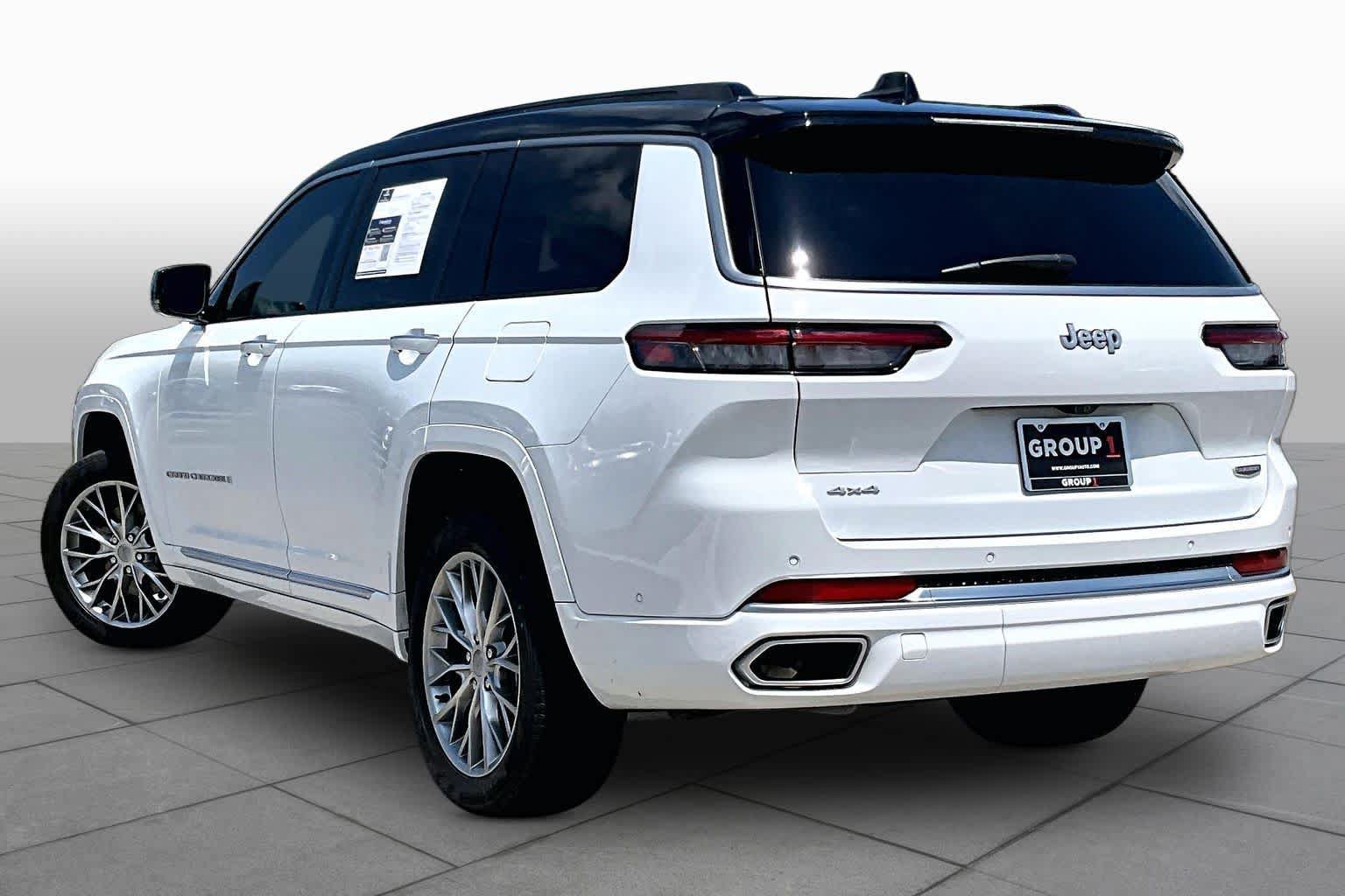 Used 2025 Jeep Grand Cherokee L Summit AWD/4WD image 11