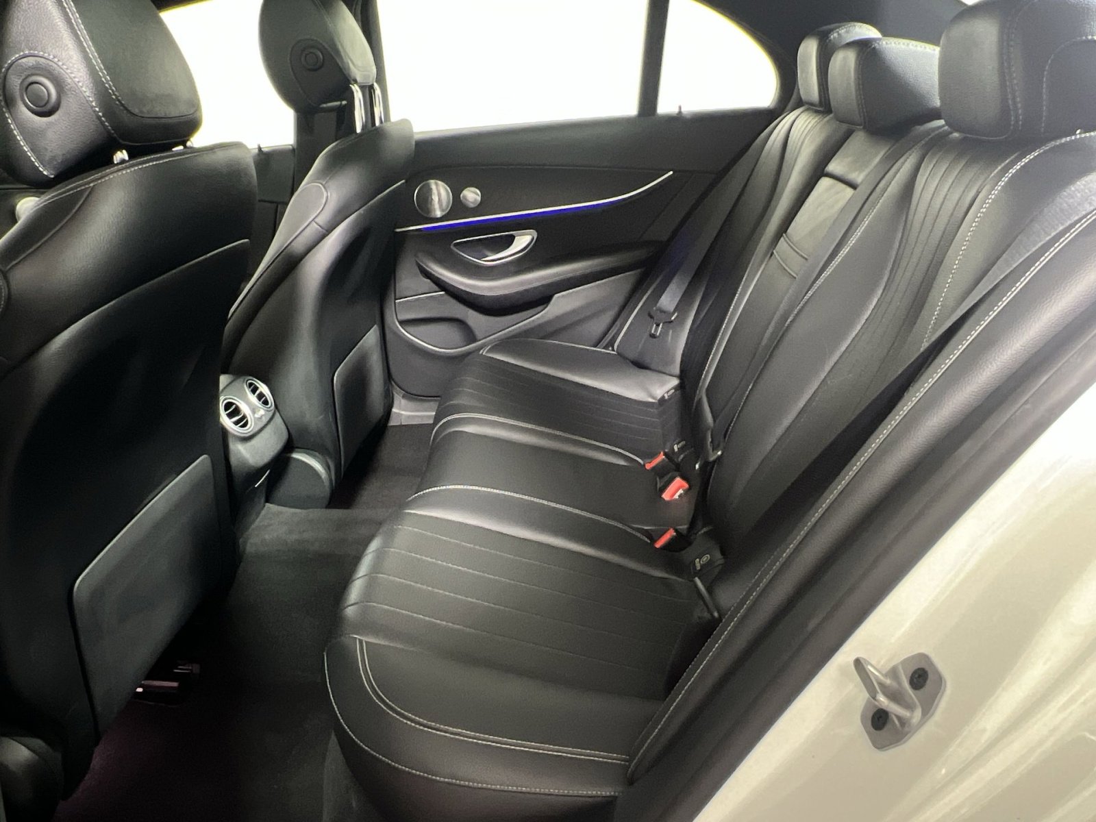 Used 2021 Mercedes-Benz E 350 Sedan image 24