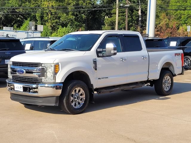 Used 2017 Ford F250 XLT w/ XLT Premium Package AWD/4WD image 3