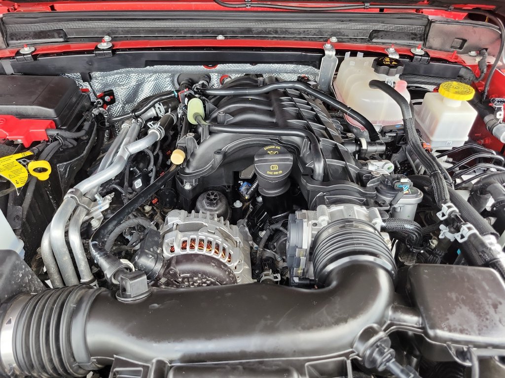 Used 2025 Jeep Gladiator Mojave AWD/4WD image 32