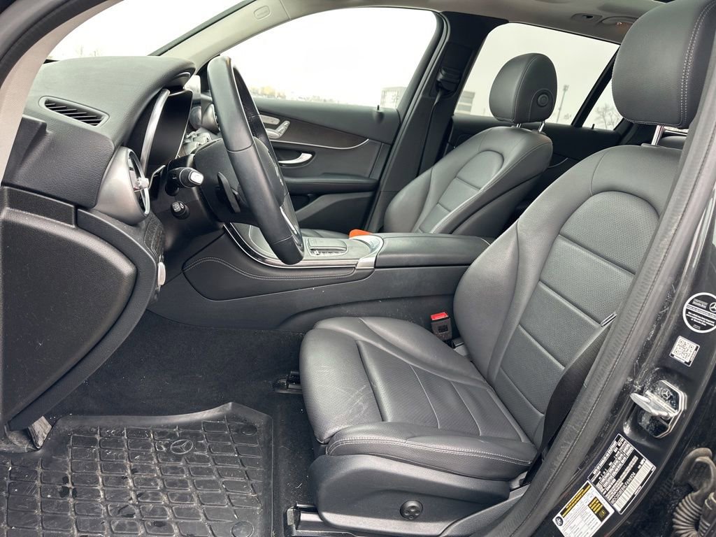 Used 2020 Mercedes-Benz GLC 300 4MATIC image 18