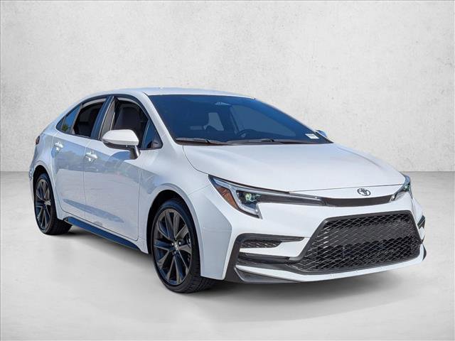 Used 2024 Toyota Corolla SE FWD image 3