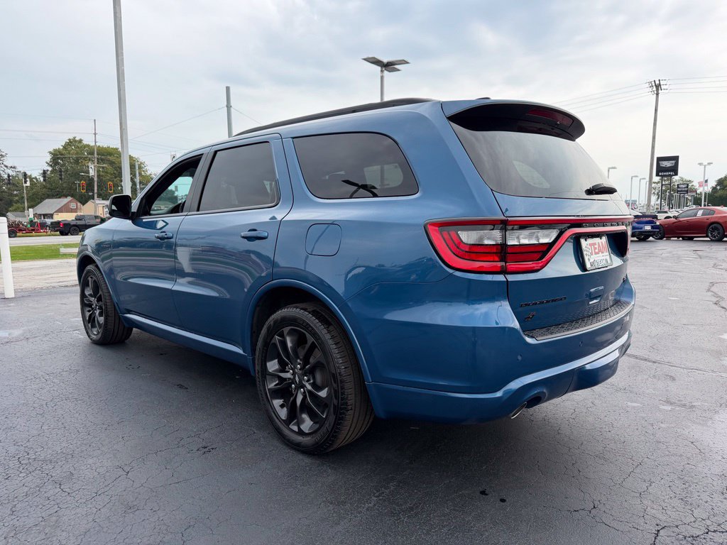 Used 2023 Dodge Durango R/T AWD/4WD image 5