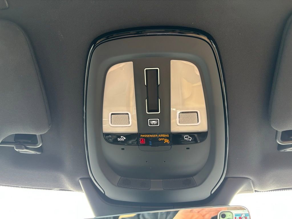 Certified 2024 Volvo XC90 B6 Ultimate image 14