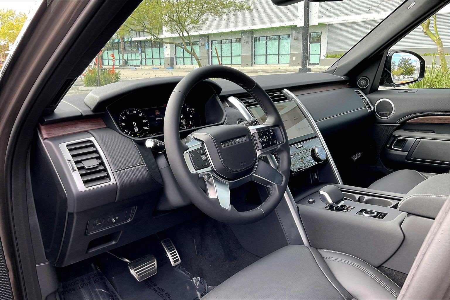 New 2026 Land Rover Discovery Dynamic SE AWD/4WD image 12