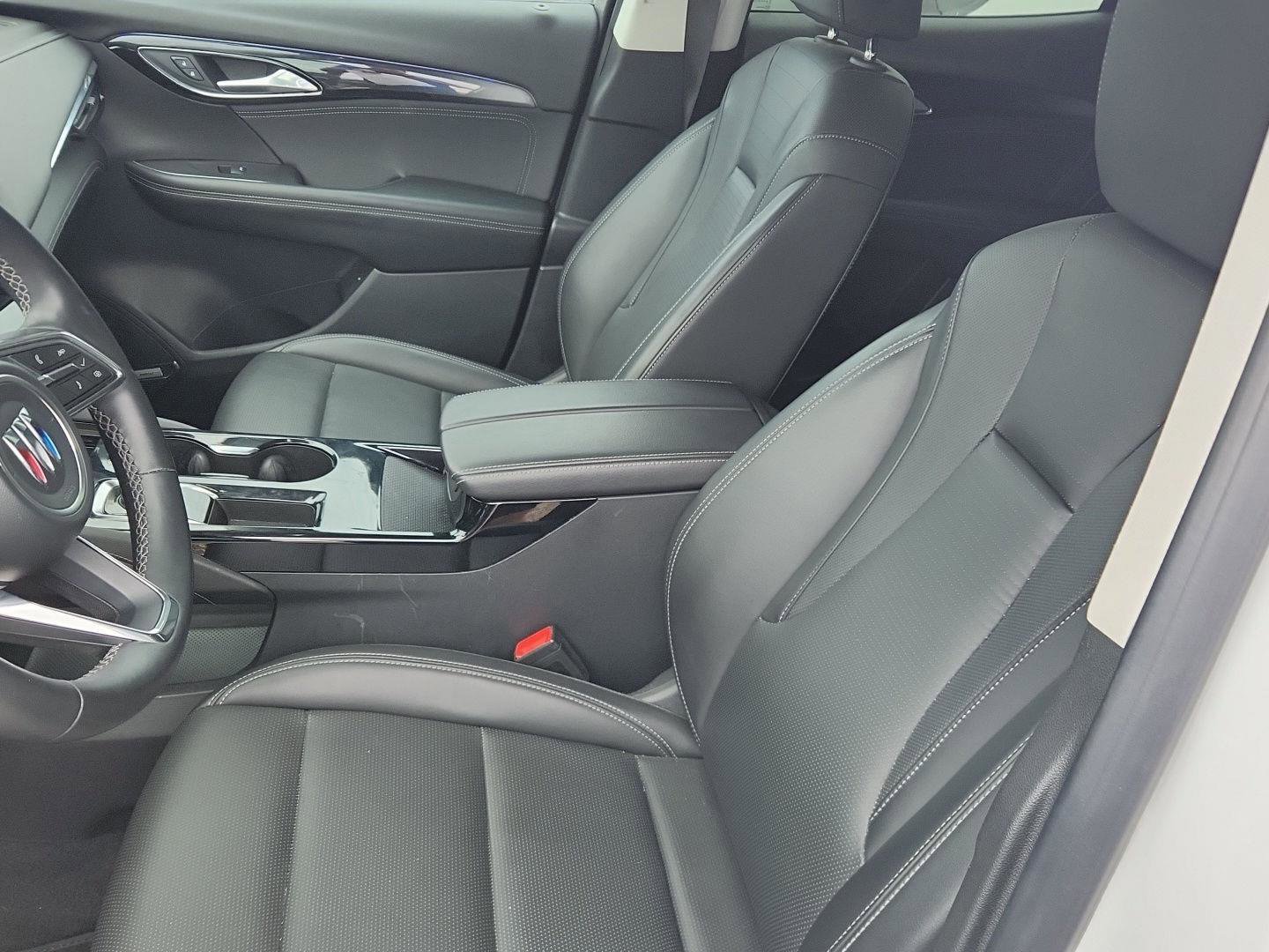 Used 2024 Buick Envision Preferred AWD/4WD image 10