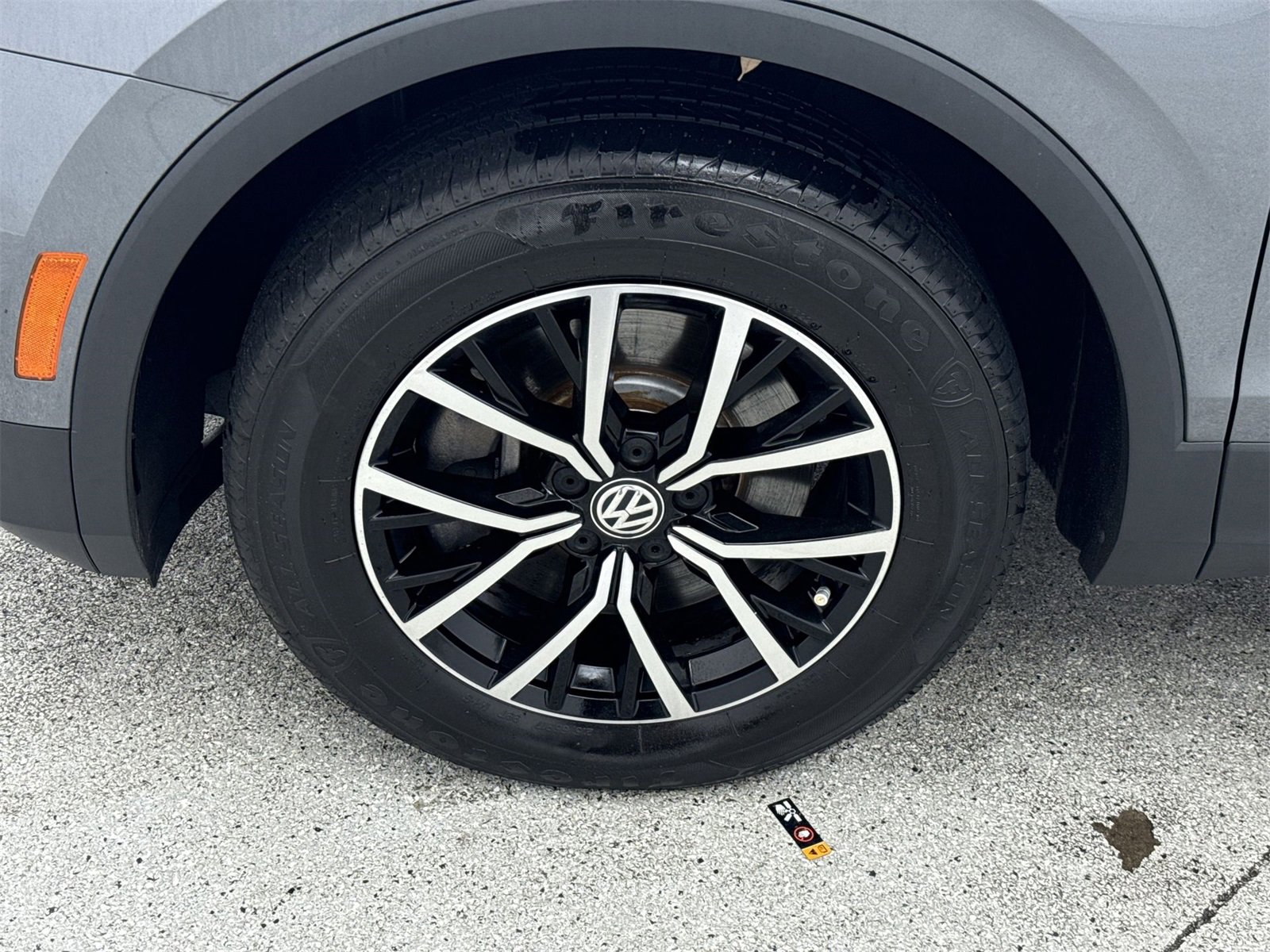 Used 2021 Volkswagen Tiguan SE w/ Panoramic Sunroof Package image 43