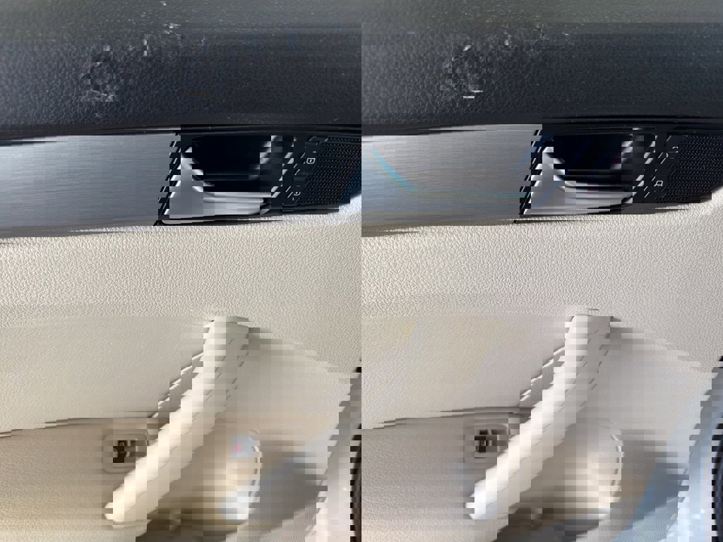 Used 2014 Volkswagen Passat TDI SE image 11