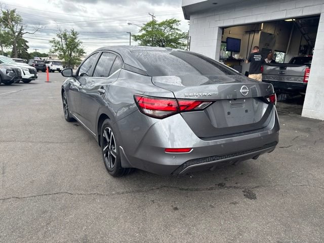 Used 2025 Nissan Sentra SV FWD image 4