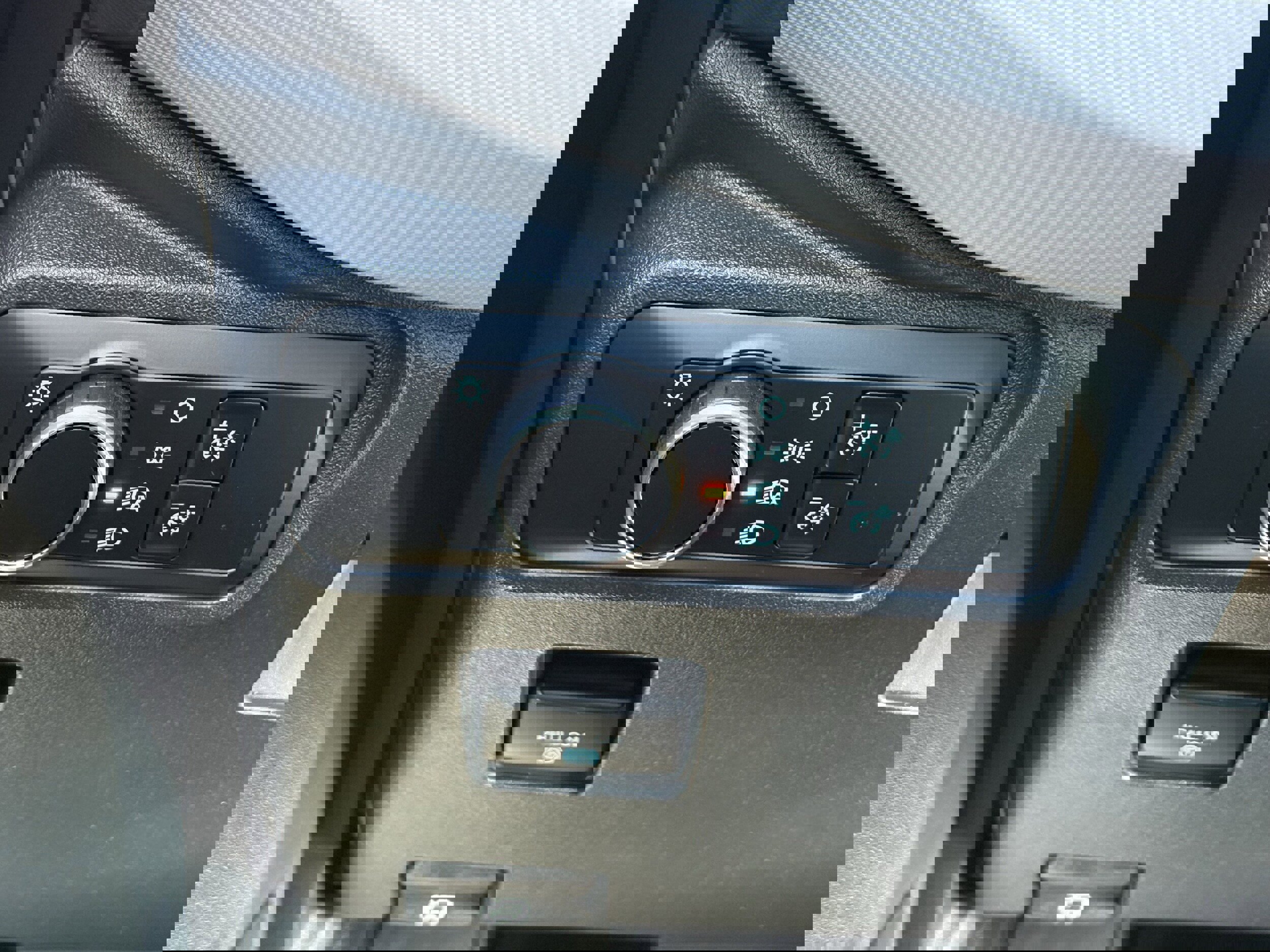 Used 2024 Ford Bronco Big Bend image 17