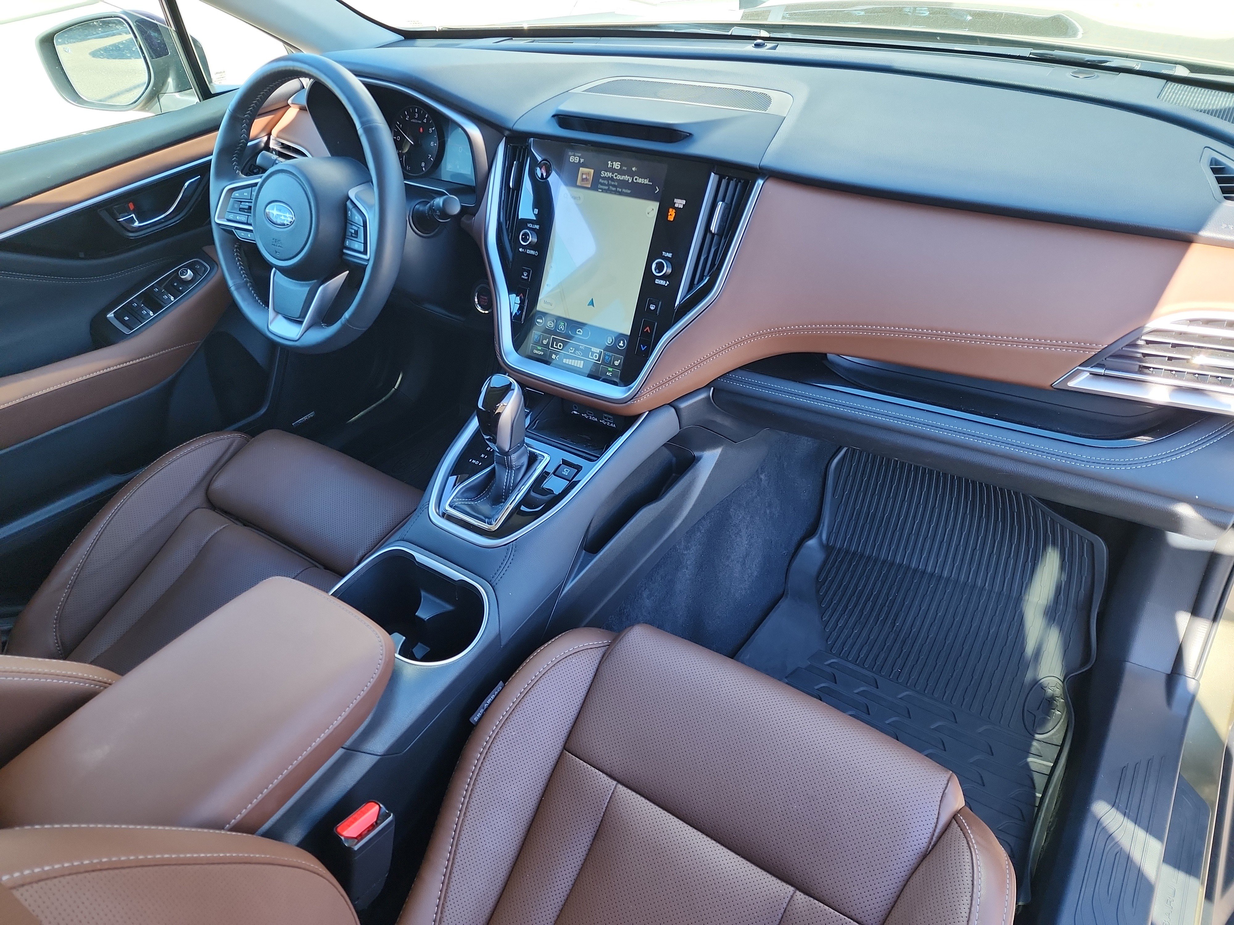 Certified 2025 Subaru Outback Touring w/ Tech Package 3 image 17