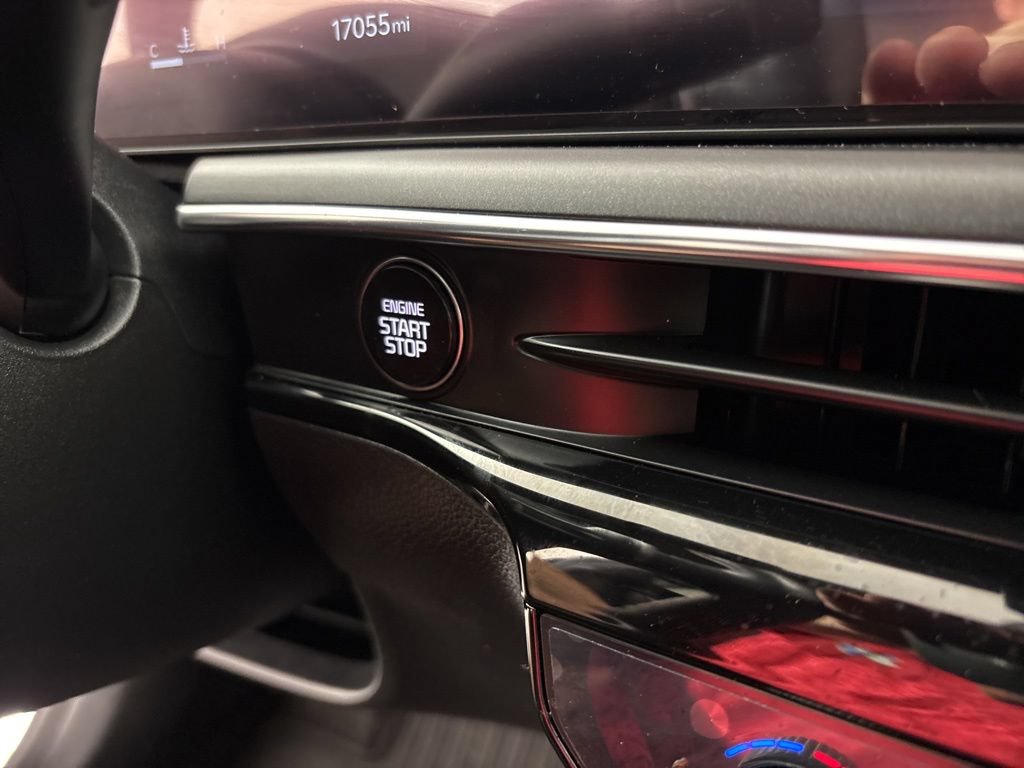 Used 2025 Kia K5 GT w/ GT1 Package FWD image 30