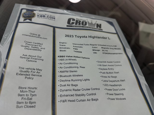 Used 2023 Toyota Highlander L FWD image 40