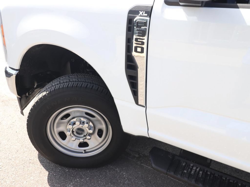 Used 2023 Ford F350 XL AWD/4WD image 3