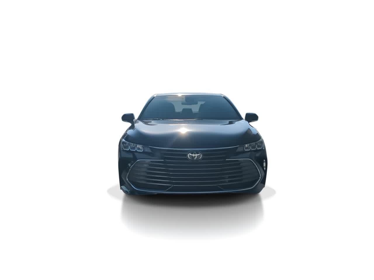 Used 2022 Toyota Avalon XLE w/ Moonroof Package FWD image 3