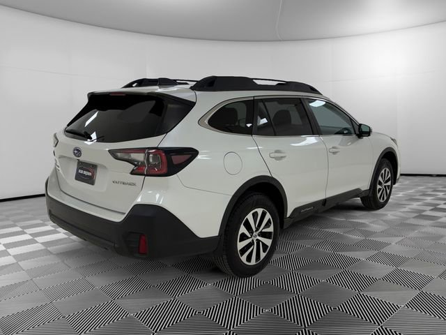 Used 2022 Subaru Outback Premium AWD/4WD image 3