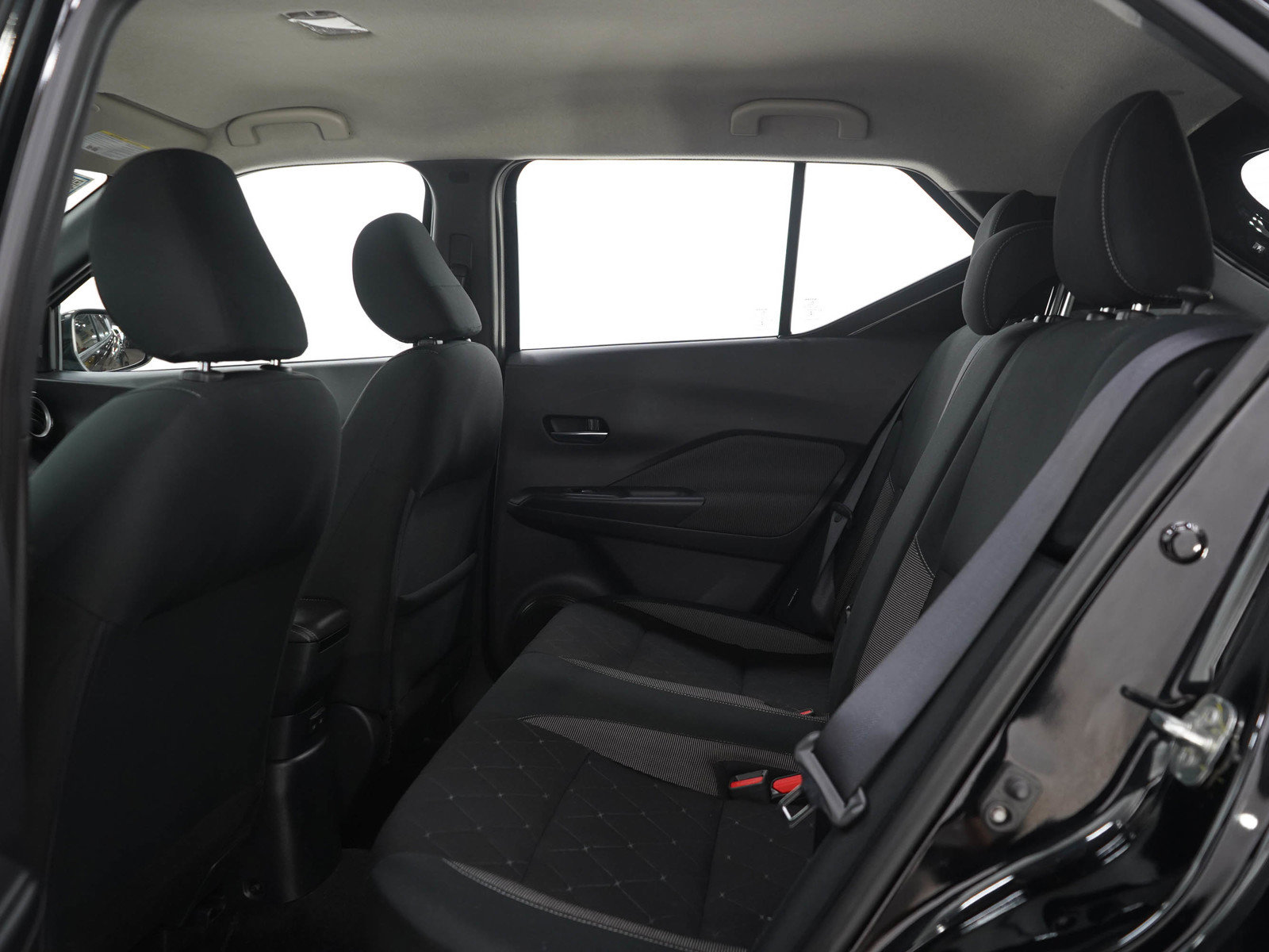 Used 2020 Nissan Kicks SV FWD image 13