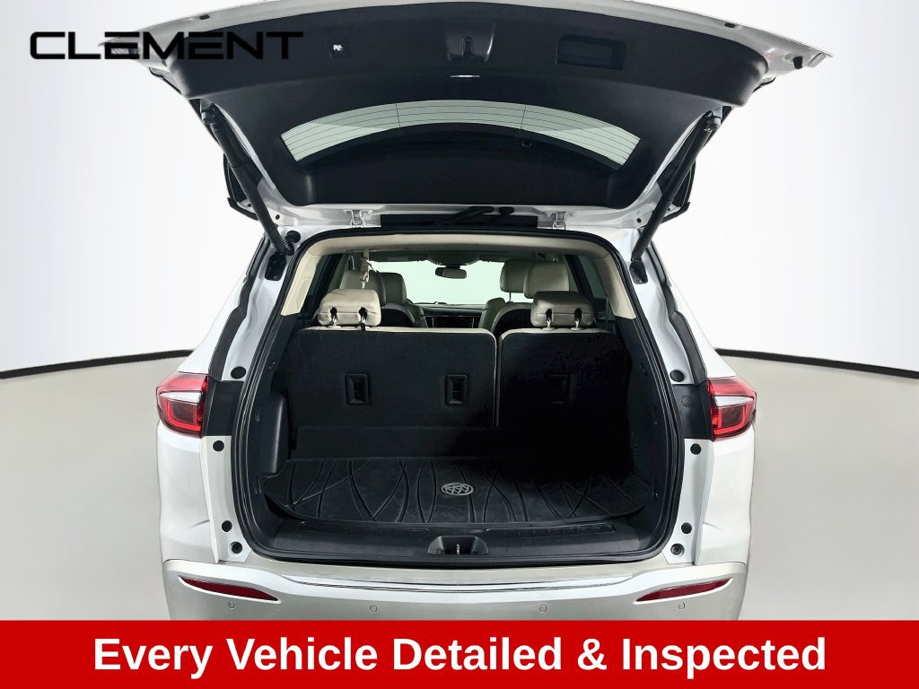 Used 2020 Buick Enclave Premium w/ Sun and Sites Package FWD image 10