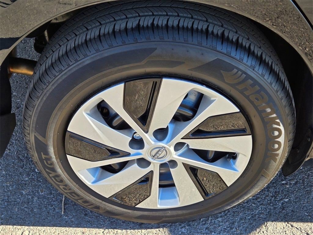 Used 2025 Nissan Altima 2.5 S image 9