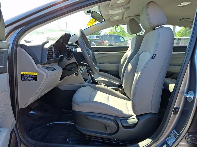Used 2019 Hyundai Elantra SE FWD image 13