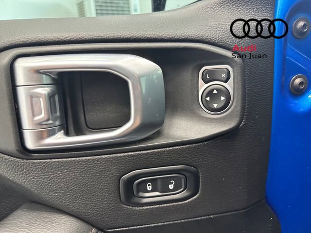 Used 2022 Jeep Wrangler Unlimited Rubicon w/ Trailer Tow Package image 24