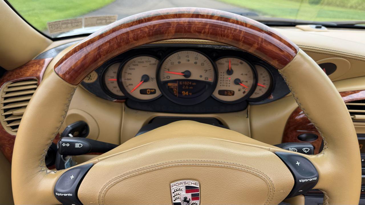 Used 2003 Porsche 911 Carrera RWD image 44