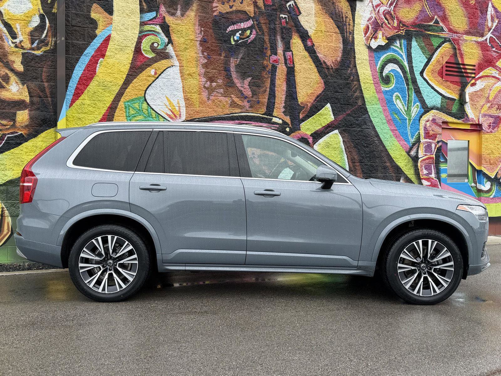 Used 2022 Volvo XC90 T6 Momentum w/ Climate Package AWD/4WD image 6