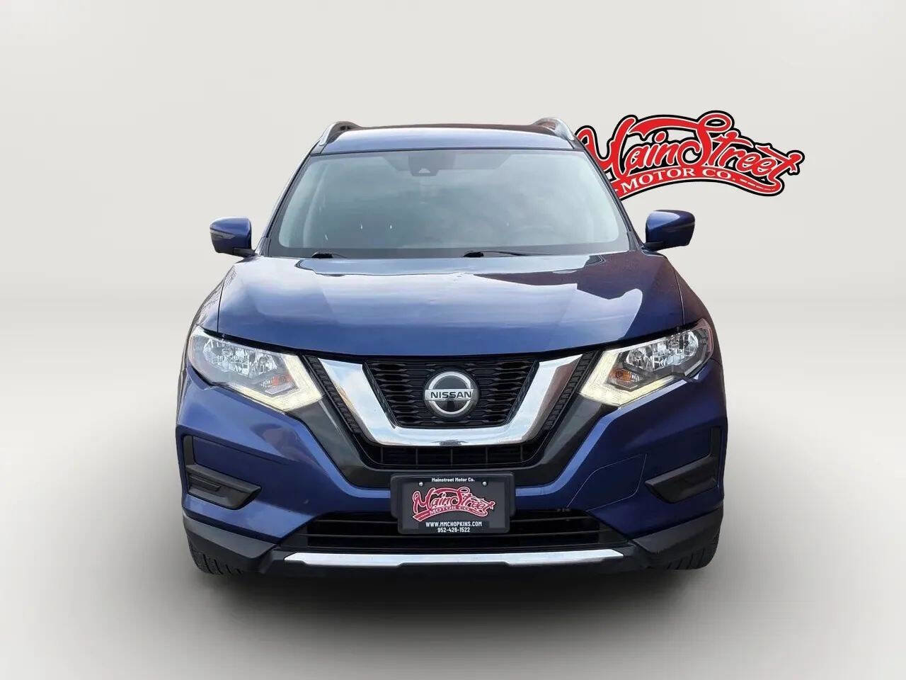 Used 2019 Nissan Rogue SV w/ Premium Package image 2