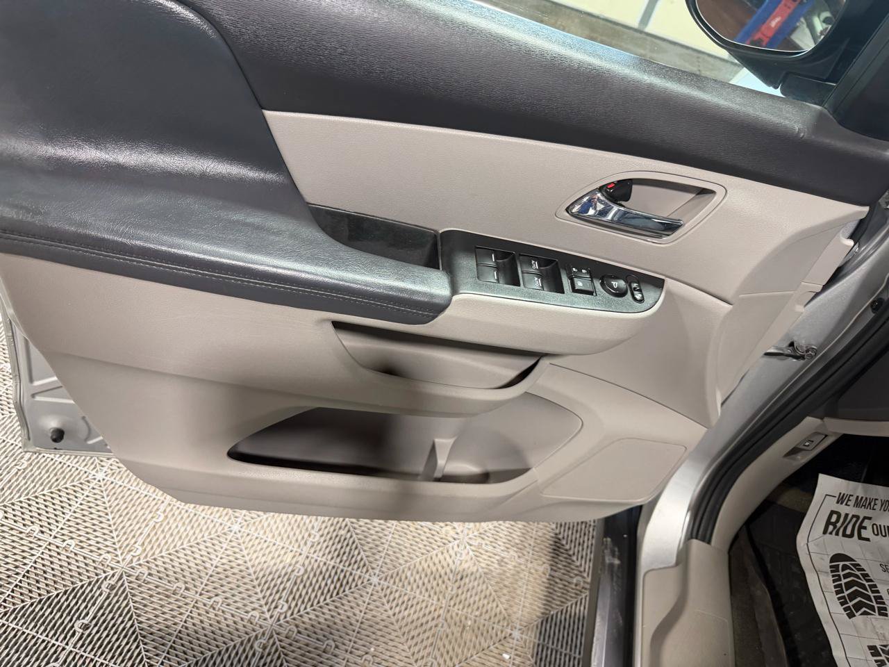 Used 2015 Honda Odyssey EX-L image 24