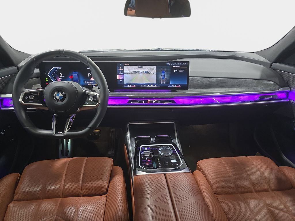 Certified 2023 BMW 760i xDrive AWD/4WD image 9