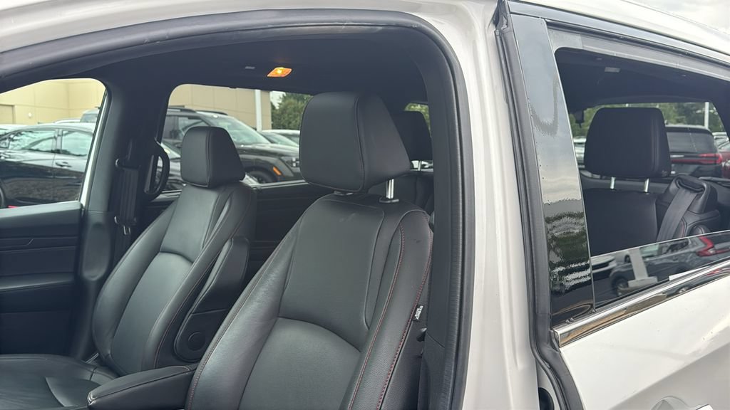 Certified 2025 Honda Odyssey Sport-L image 12