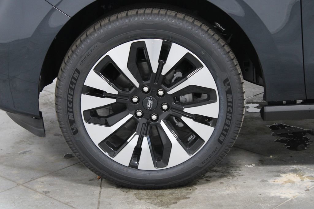 New 2026 Ford Expedition Max Platinum AWD/4WD image 21