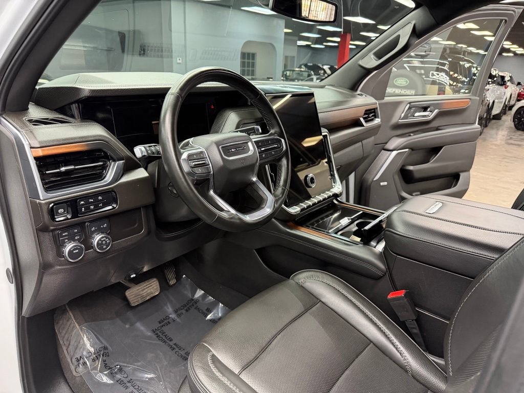 Used 2025 GMC Yukon Denali AWD/4WD image 35