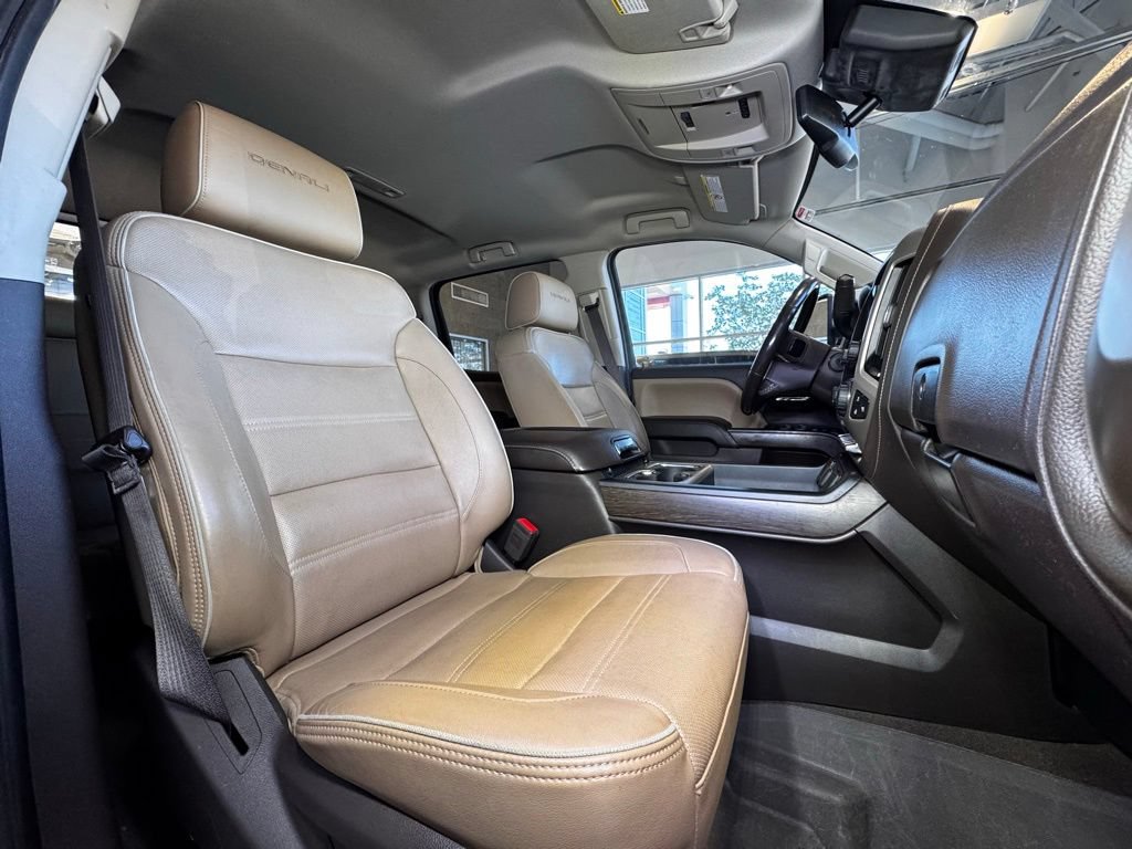 Used 2019 GMC Sierra 2500 Denali w/ Duramax Plus Package AWD/4WD image 48
