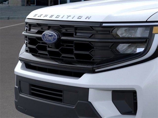New 2025 Ford Expedition Active image 17