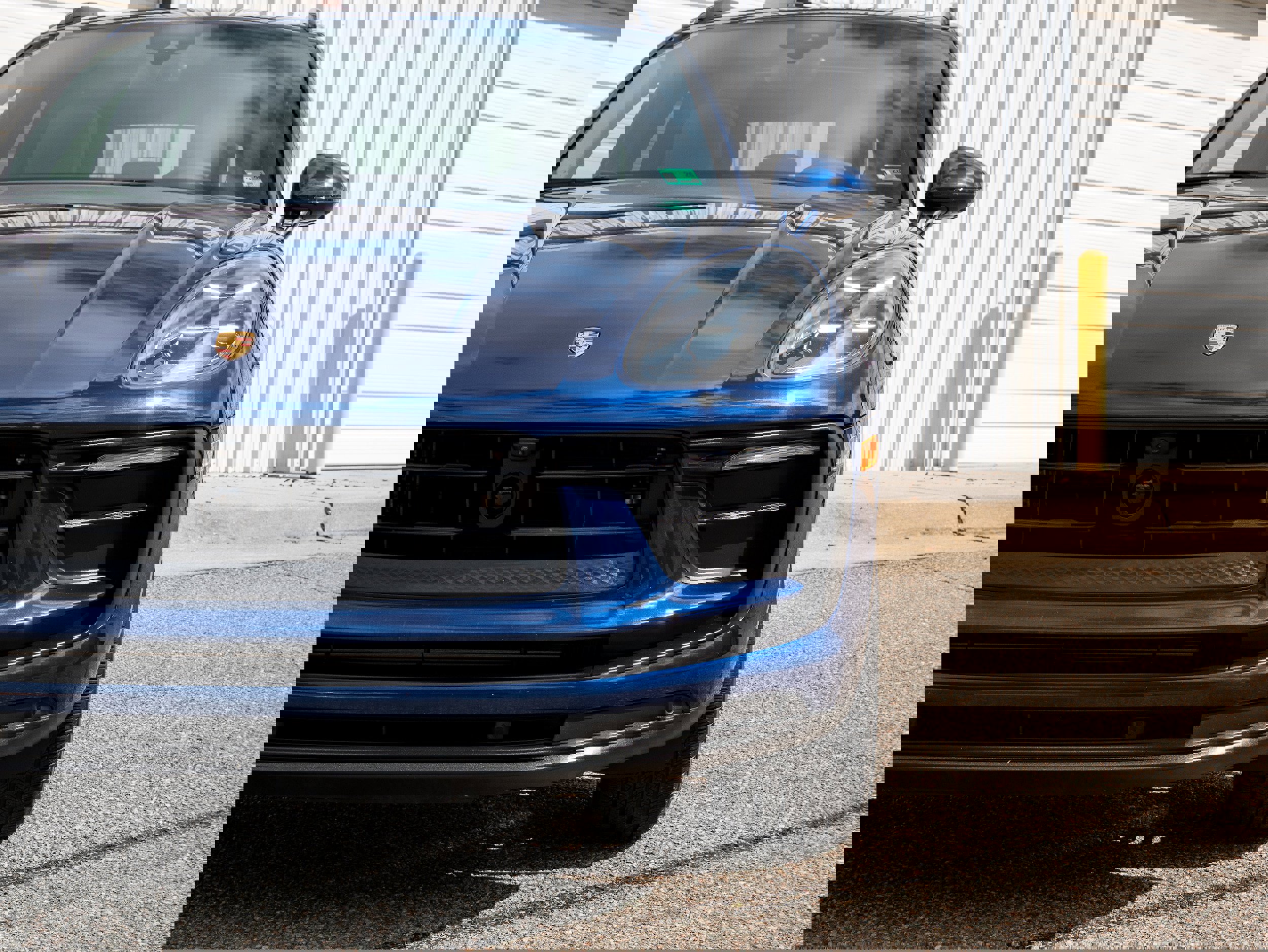 Used 2024 Porsche Macan image 12