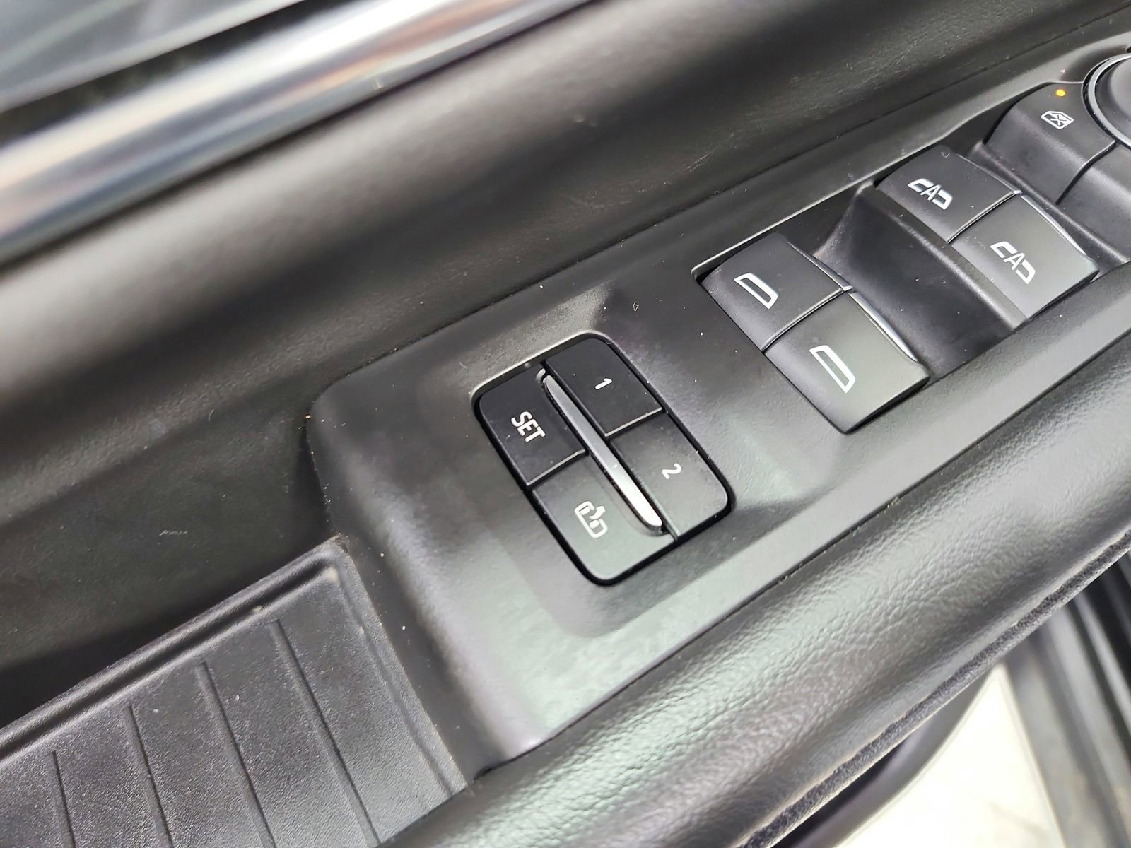 Used 2023 Chevrolet Tahoe Premier RWD image 21