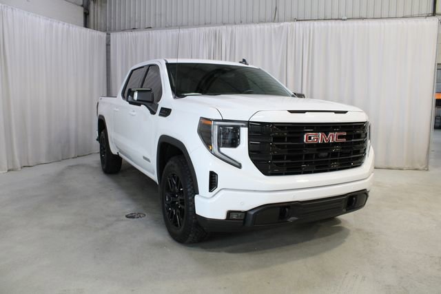 Used 2025 GMC Sierra 1500 Elevation w/ Elevation Premium Package AWD/4WD image 37