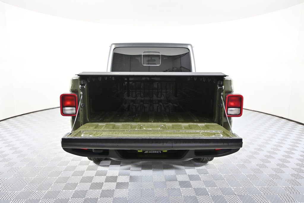 Used 2023 Jeep Gladiator Sport image 6
