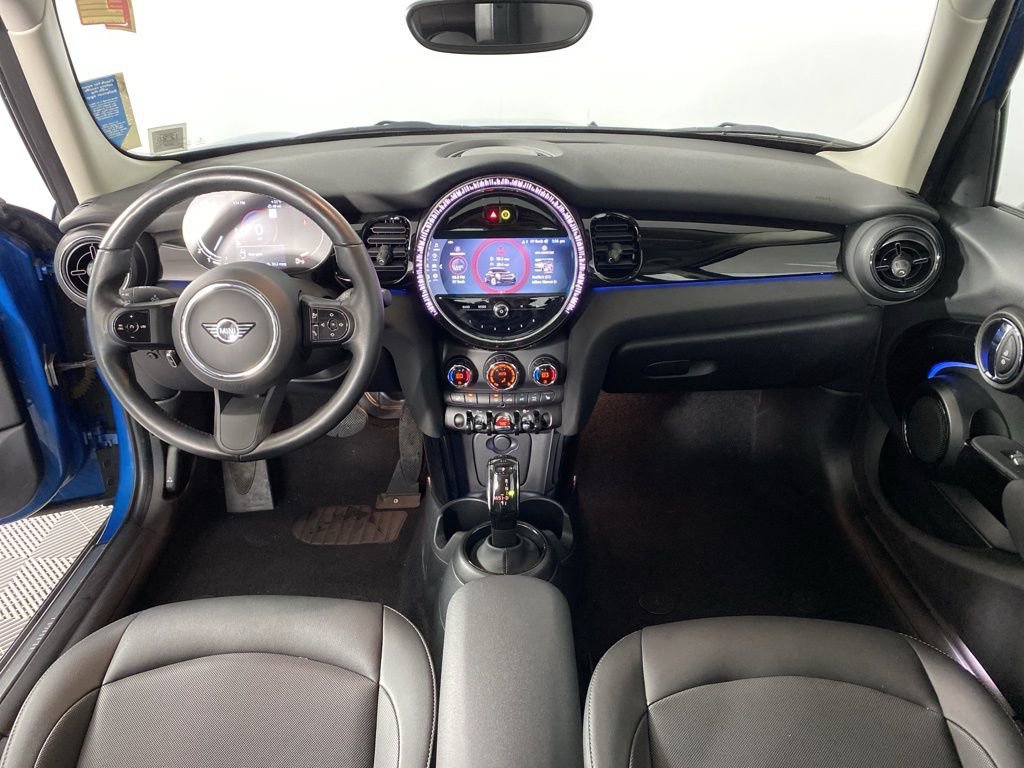 Certified 2023 MINI Cooper 4-Door Hardtop image 2