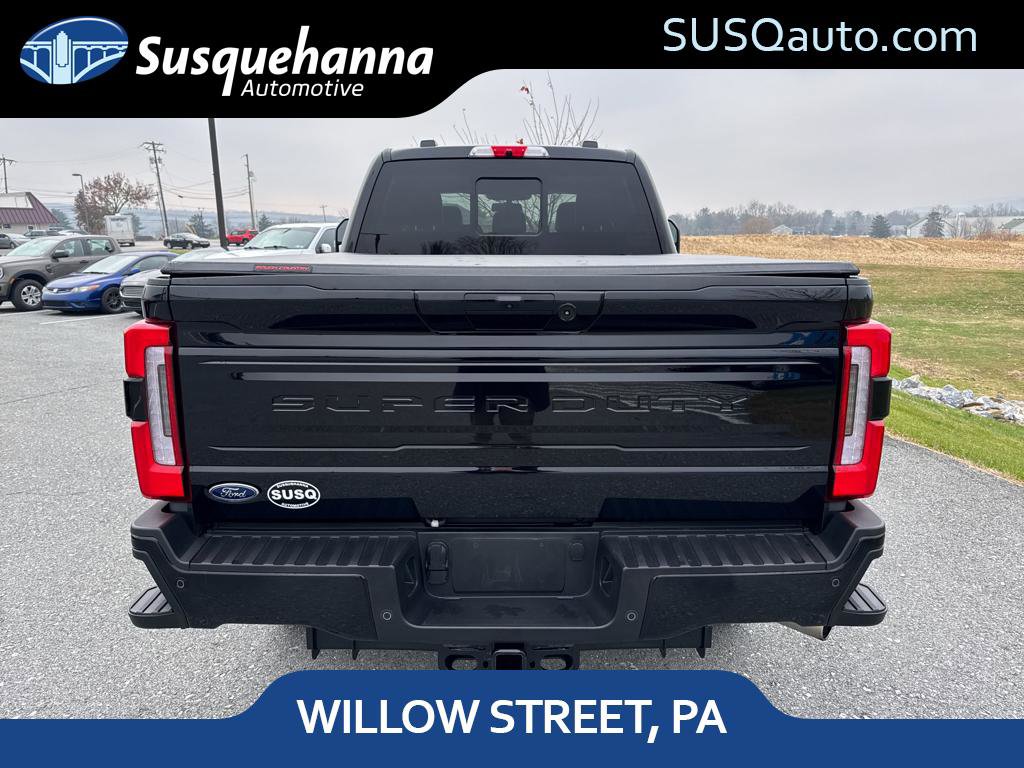 Used 2025 Ford F250 Platinum w/ FX4 Off-Road Package image 9