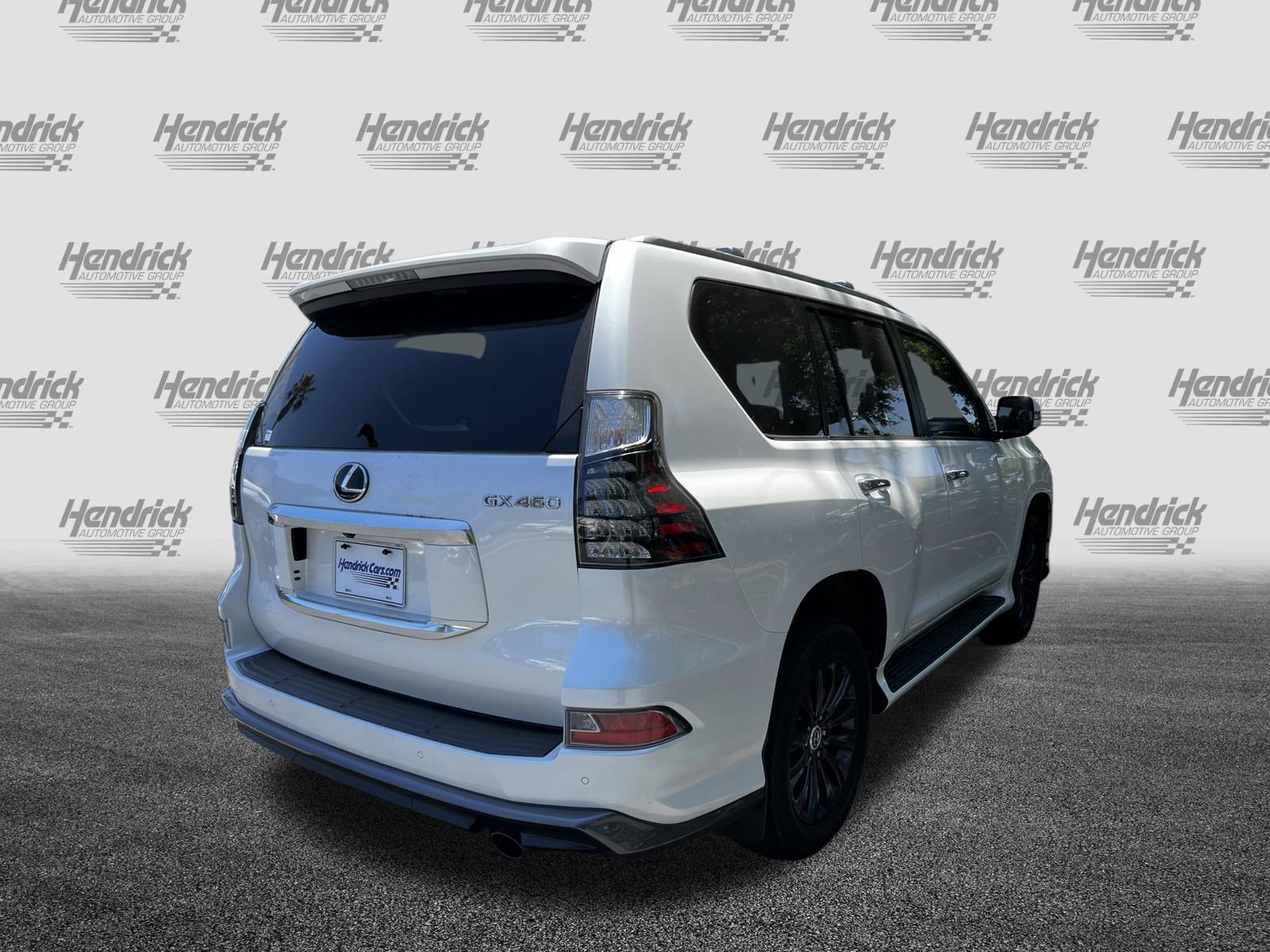 Used 2023 Lexus GX 460 Premium w/ Accessory Package image 9
