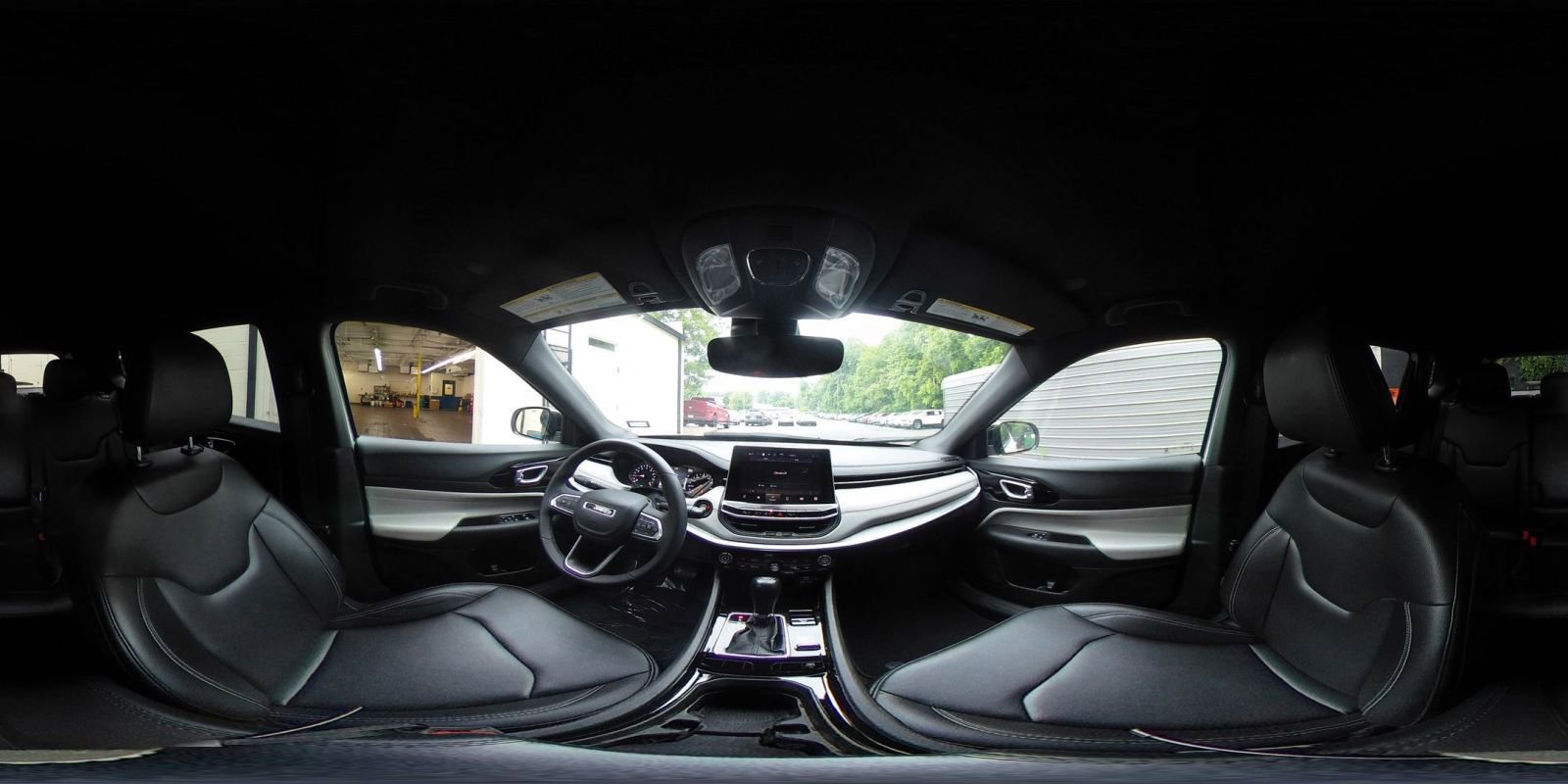 Used 2025 Jeep Compass Limited AWD/4WD image 37