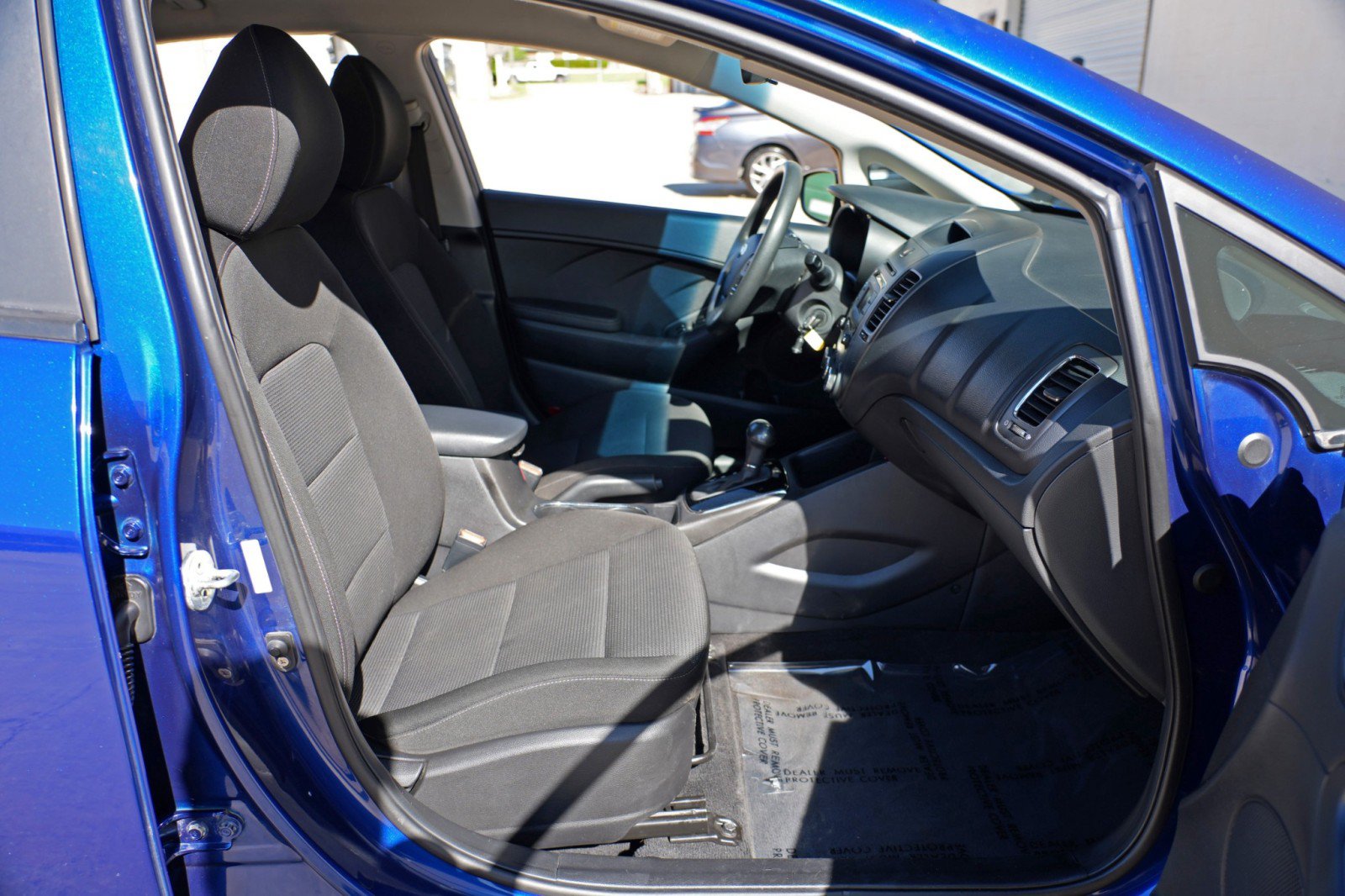 Used 2017 Kia Forte LX FWD image 14