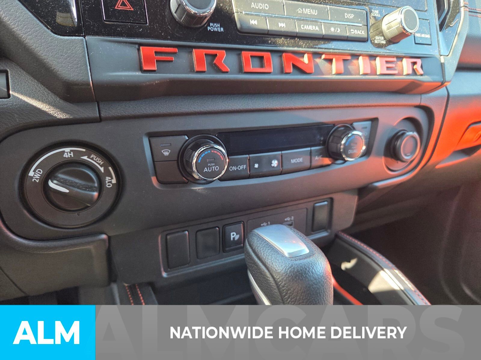 Used 2025 Nissan Frontier PRO-4X image 5