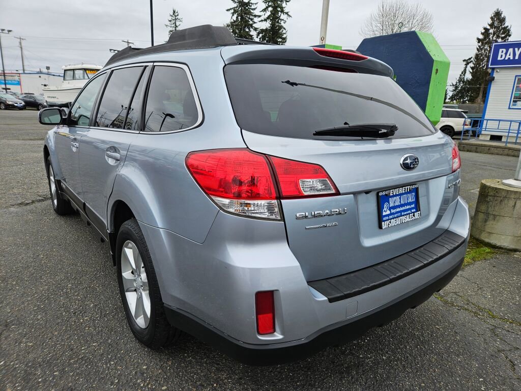 Used 2013 Subaru Outback 2.5i Premium image 3