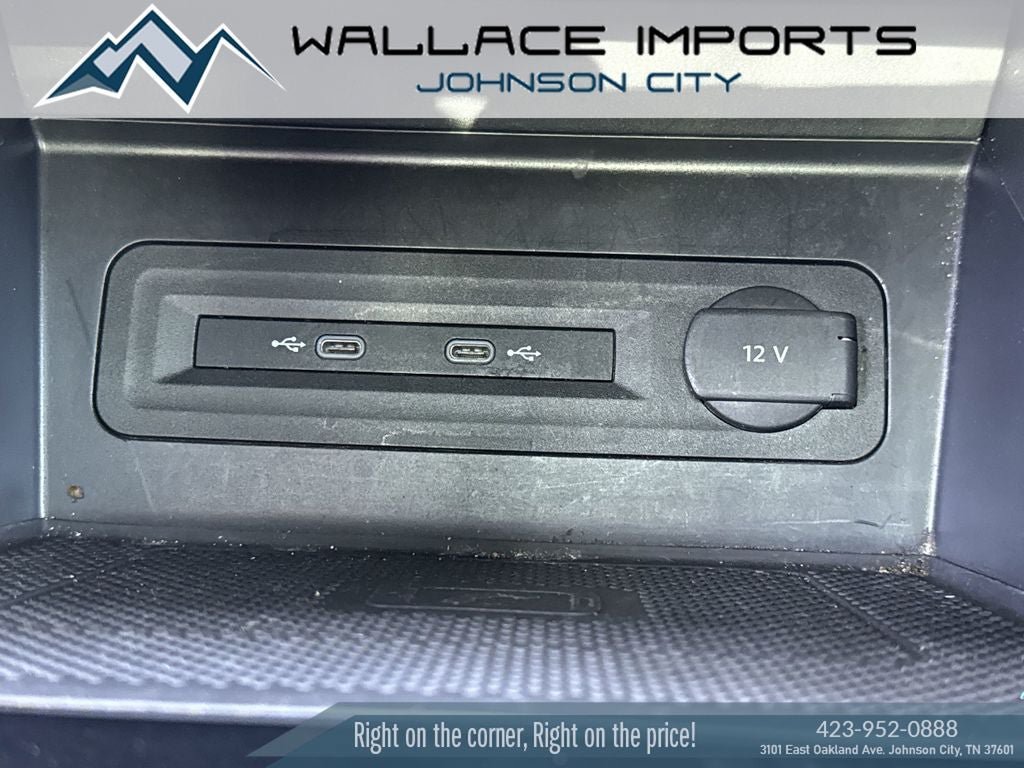 Certified 2022 Volkswagen Atlas Cross Sport SEL Premium R-Line AWD/4WD image 29
