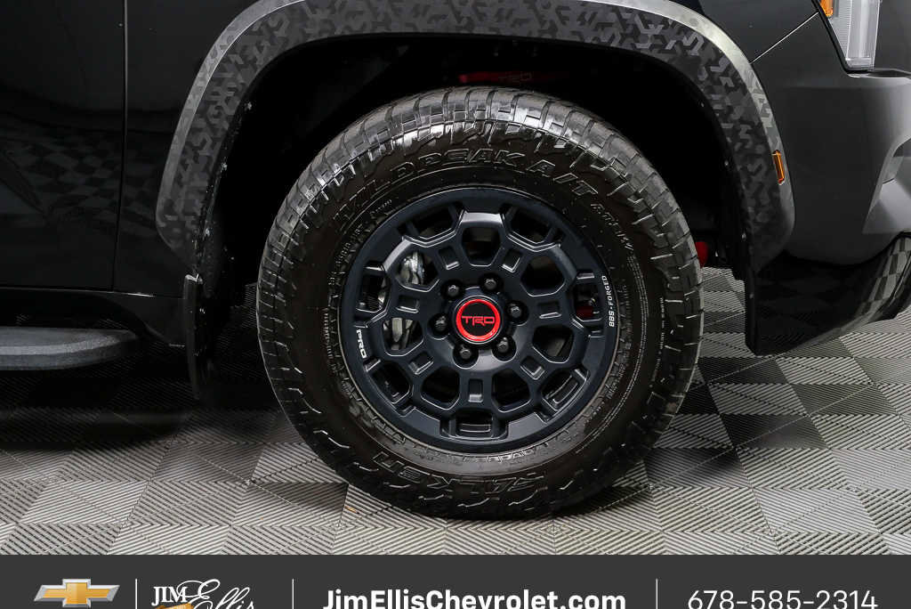 Used 2025 Toyota Sequoia TRD Pro AWD/4WD image 38